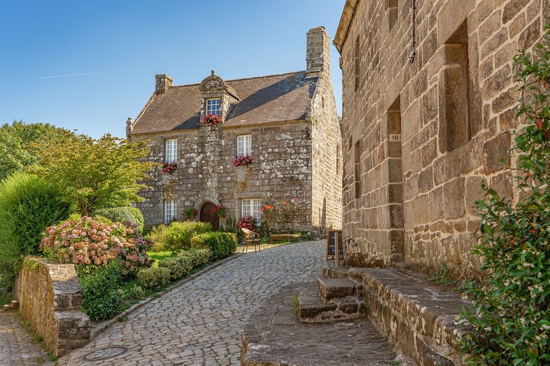 Medieval realms